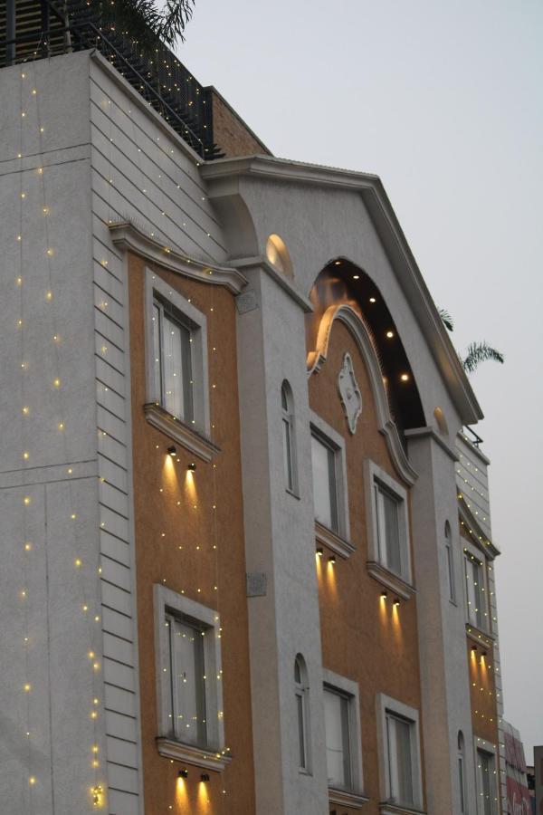 Sagar Hotel Amritsar Exteriör bild