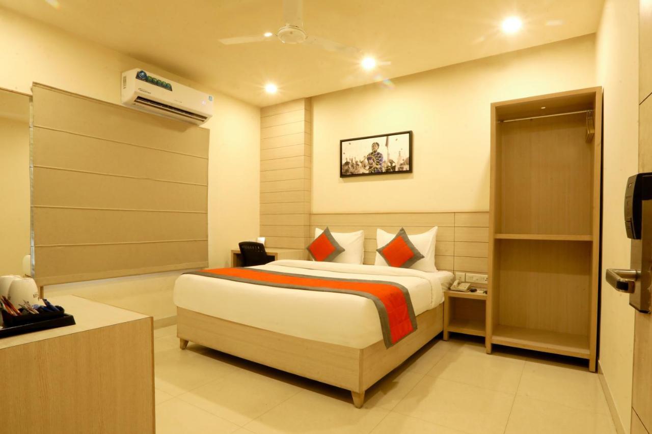 Sagar Hotel Amritsar Exteriör bild