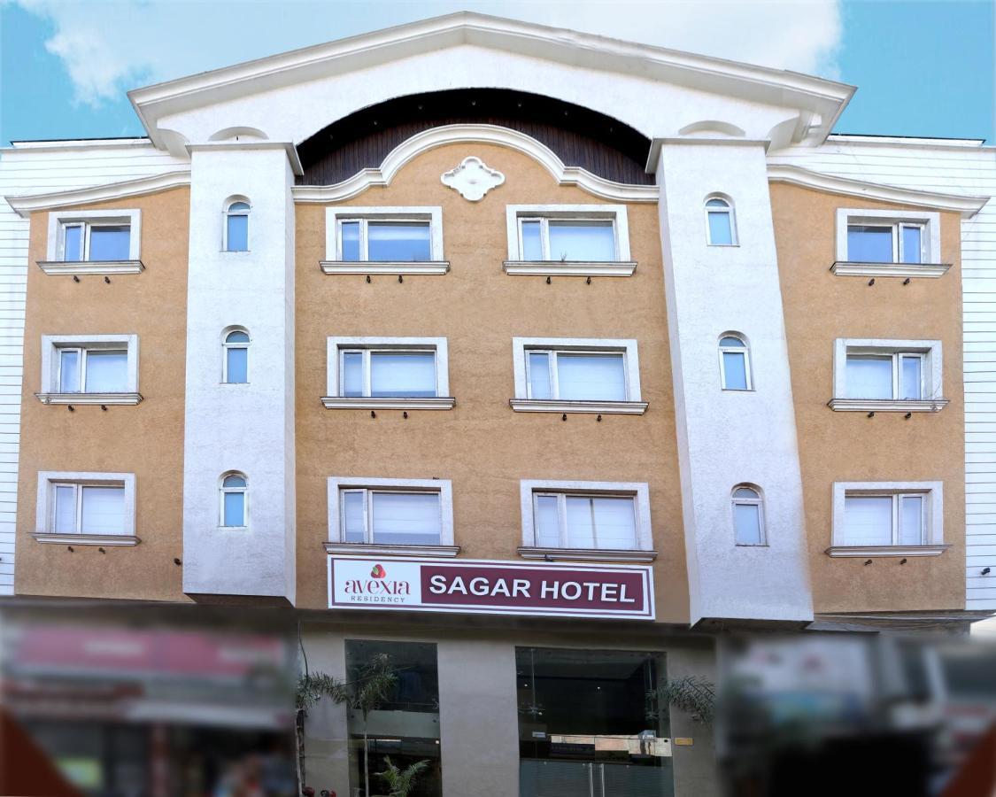 Sagar Hotel Amritsar Exteriör bild