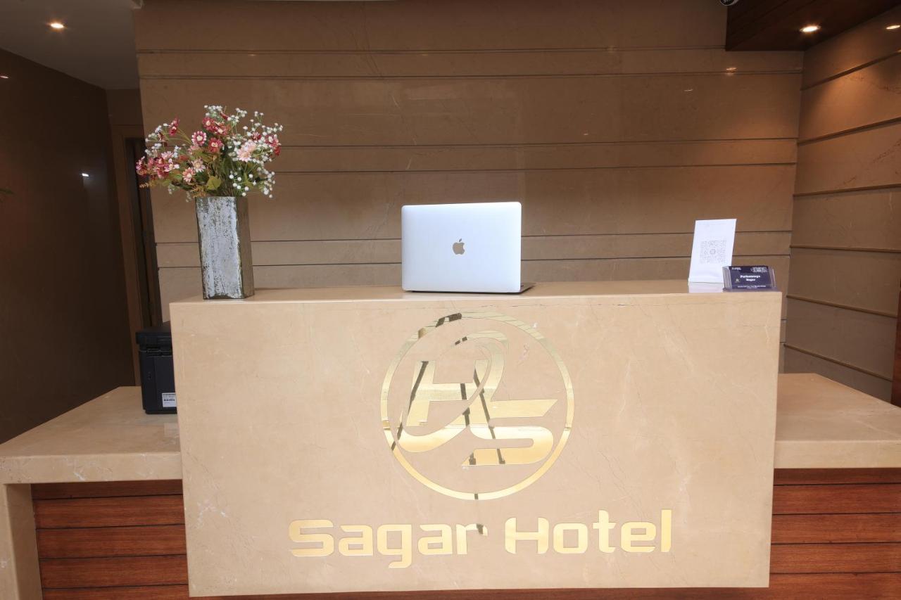Sagar Hotel Amritsar Exteriör bild