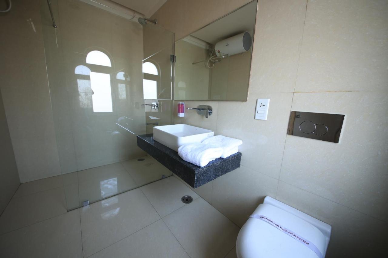 Sagar Hotel Amritsar Exteriör bild