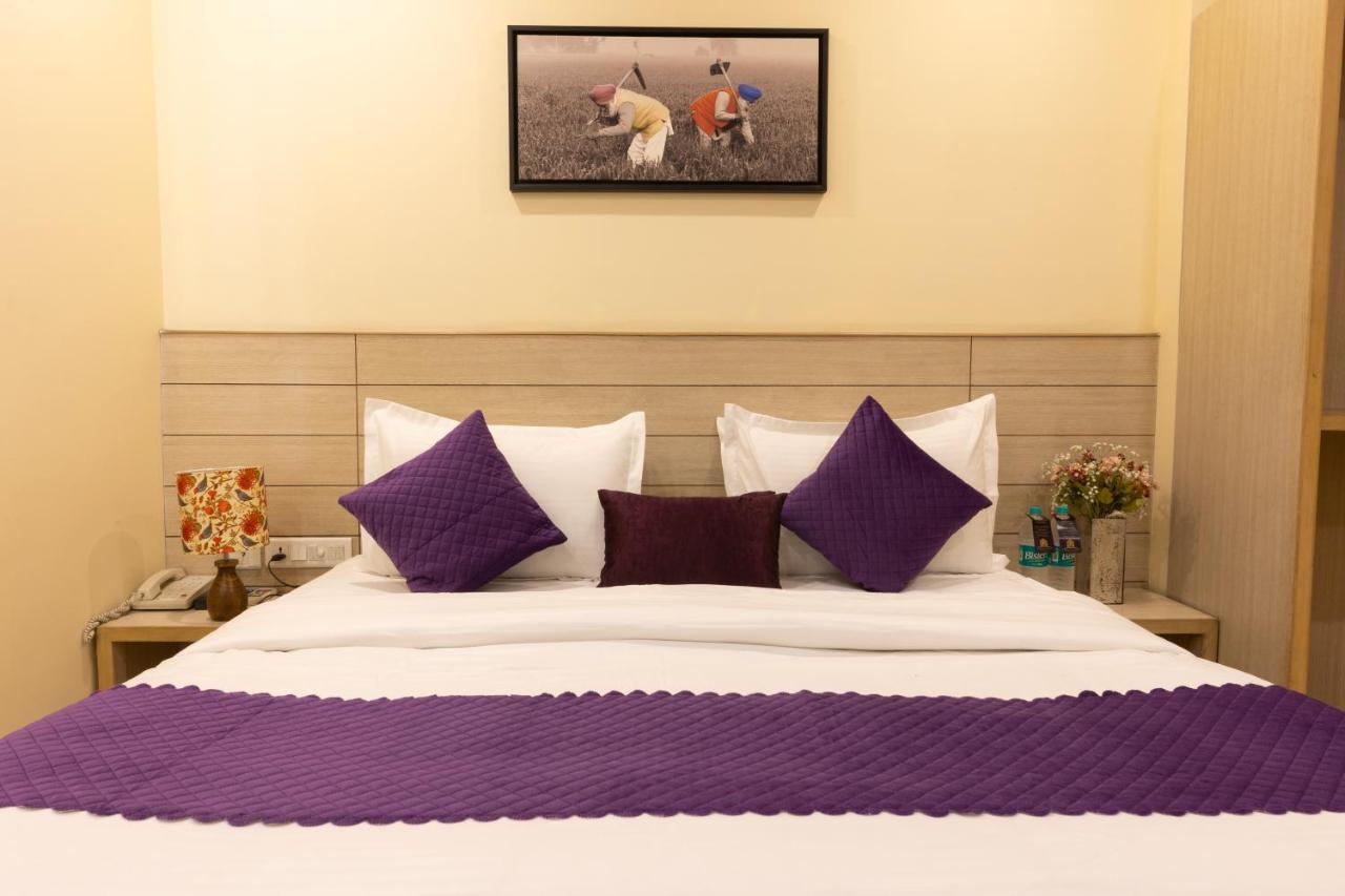 Sagar Hotel Amritsar Exteriör bild