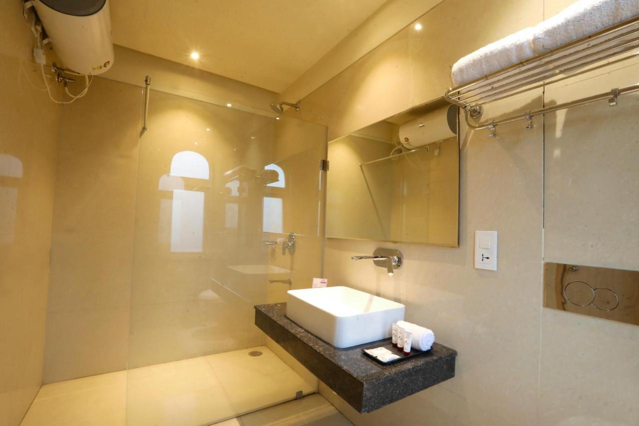 Sagar Hotel Amritsar Exteriör bild